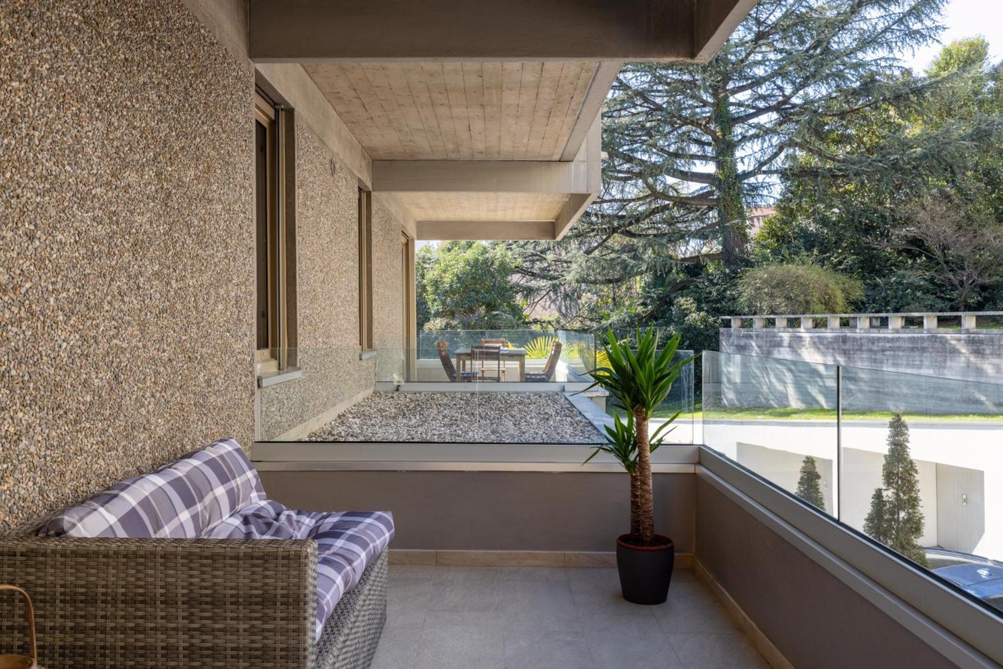Family Joy - Location & Garage Apartment